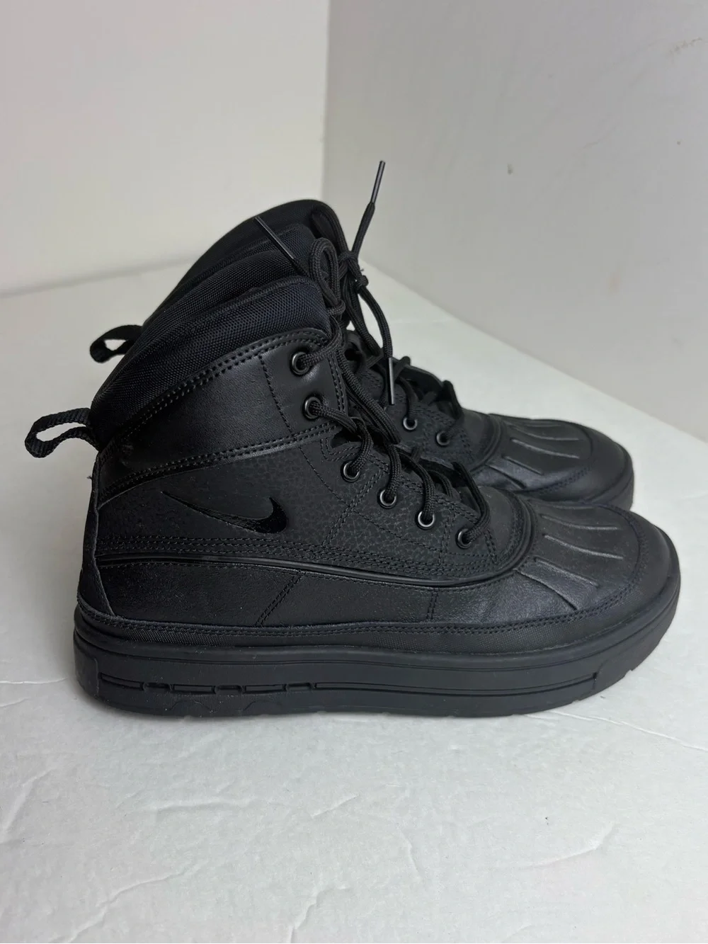 Nike Youth Black High-Top Winter Boots US 5.5 y